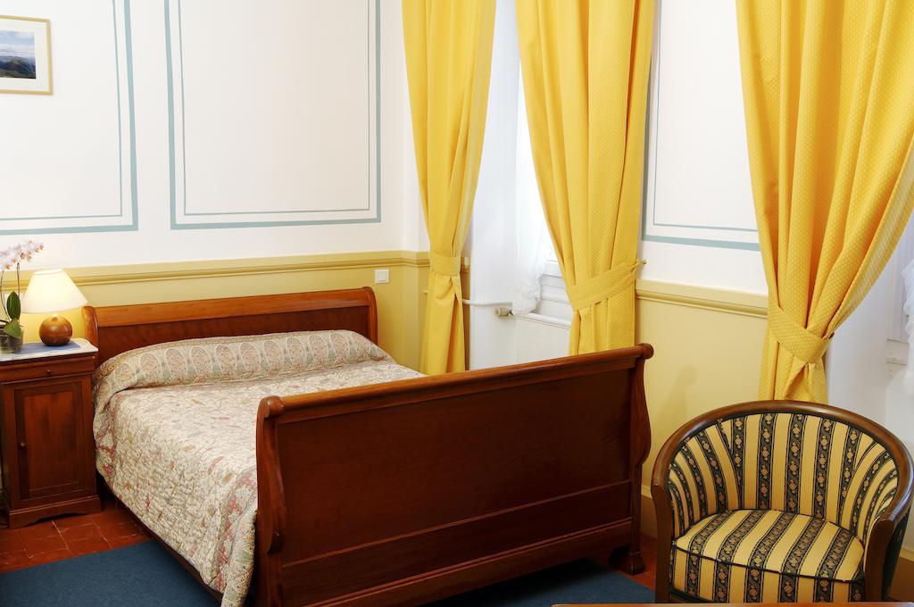 Hotel Colombet Nyons Værelse billede